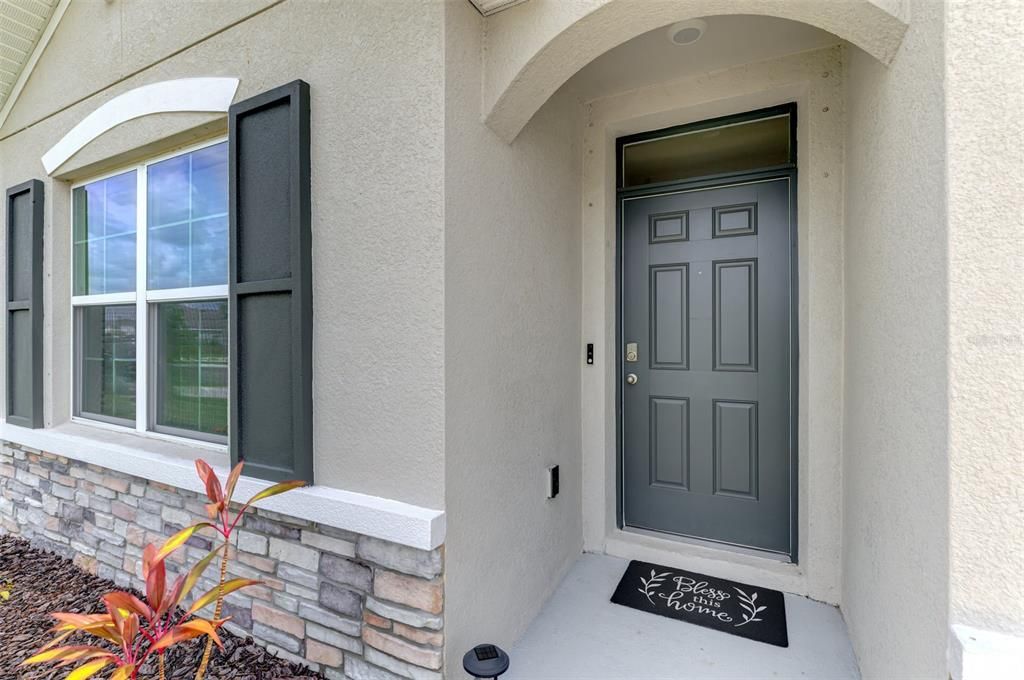 For Sale: $474,900 (4 beds, 2 baths, 1828 Square Feet)
