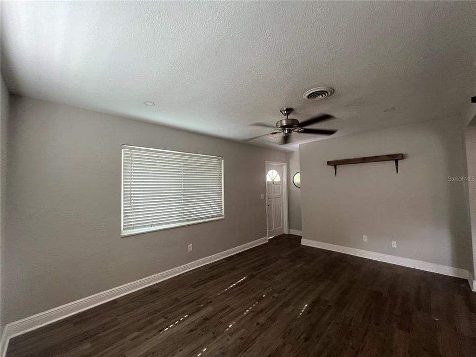 В аренду: $2,800 (3 спален, 2 ванн, 1142 Квадратных фут)