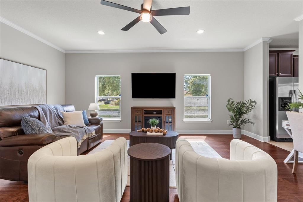 For Sale: $489,900 (4 beds, 2 baths, 2070 Square Feet)