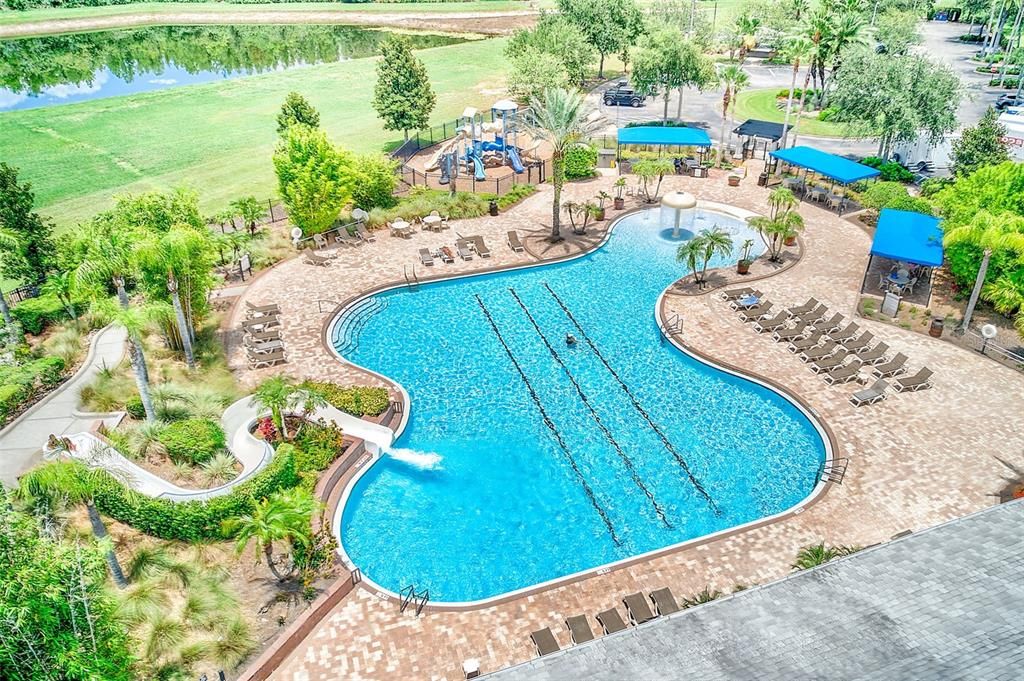 En Venta: $699,999 (4 camas, 3 baños, 3285 Pies cuadrados)