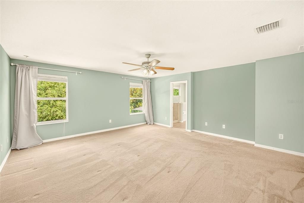 En Venta: $699,999 (4 camas, 3 baños, 3285 Pies cuadrados)