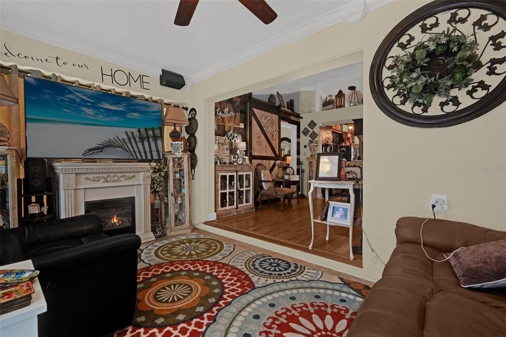 For Sale: $459,900 (3 beds, 2 baths, 1914 Square Feet)