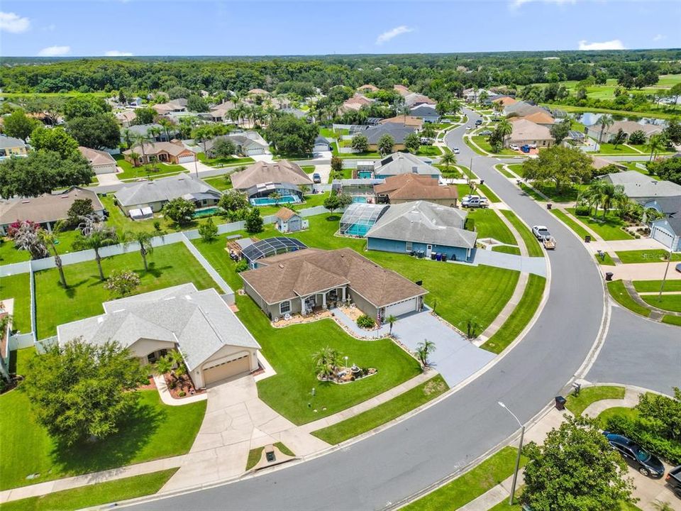 For Sale: $459,900 (3 beds, 2 baths, 1914 Square Feet)