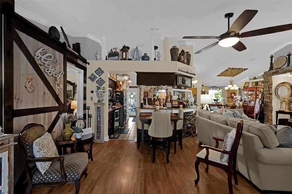For Sale: $459,900 (3 beds, 2 baths, 1914 Square Feet)