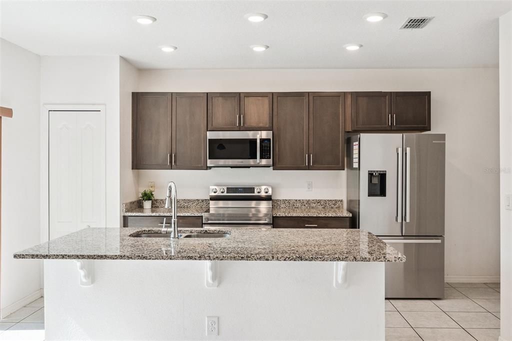 For Sale: $399,000 (4 beds, 2 baths, 2680 Square Feet)