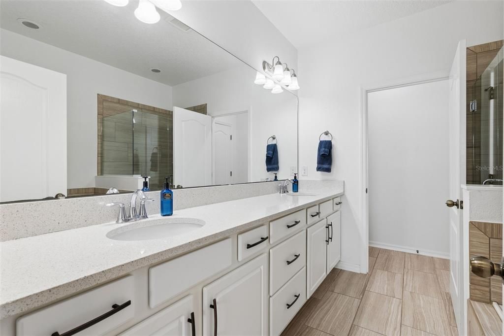 For Sale: $359,900 (3 beds, 2 baths, 1862 Square Feet)
