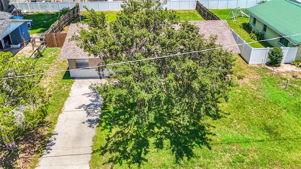 На продажу: $220,500 (4 спален, 2 ванн, 1164 Квадратных фут)