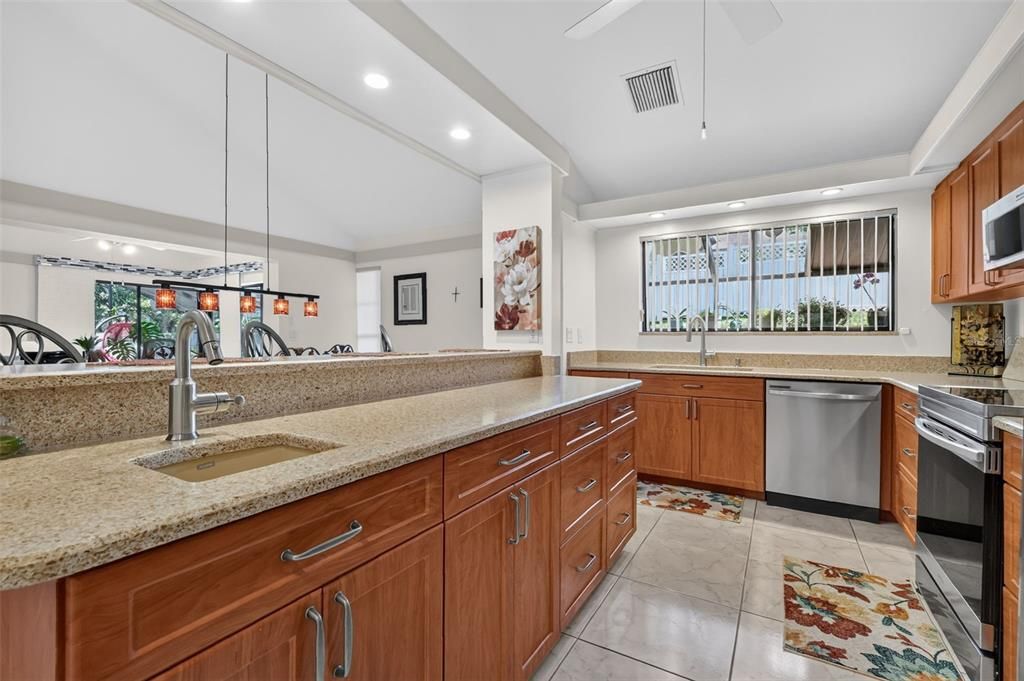 For Sale: $419,000 (3 beds, 2 baths, 2140 Square Feet)