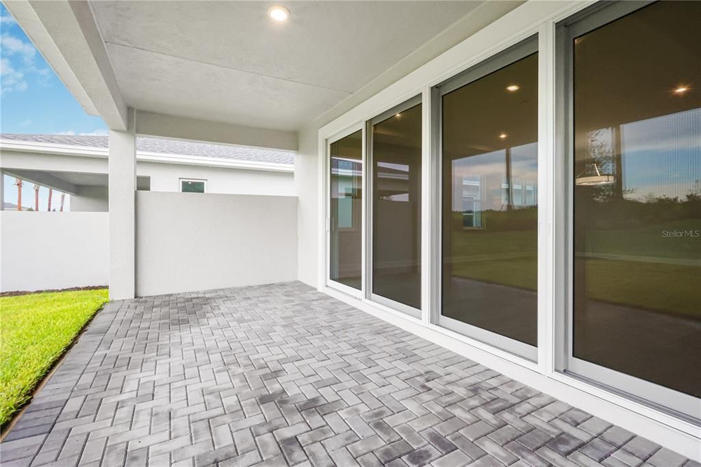 En Venta: $569,990 (3 camas, 3 baños, 2289 Pies cuadrados)