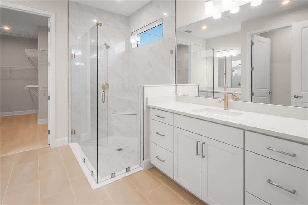 En Venta: $569,990 (3 camas, 3 baños, 2289 Pies cuadrados)