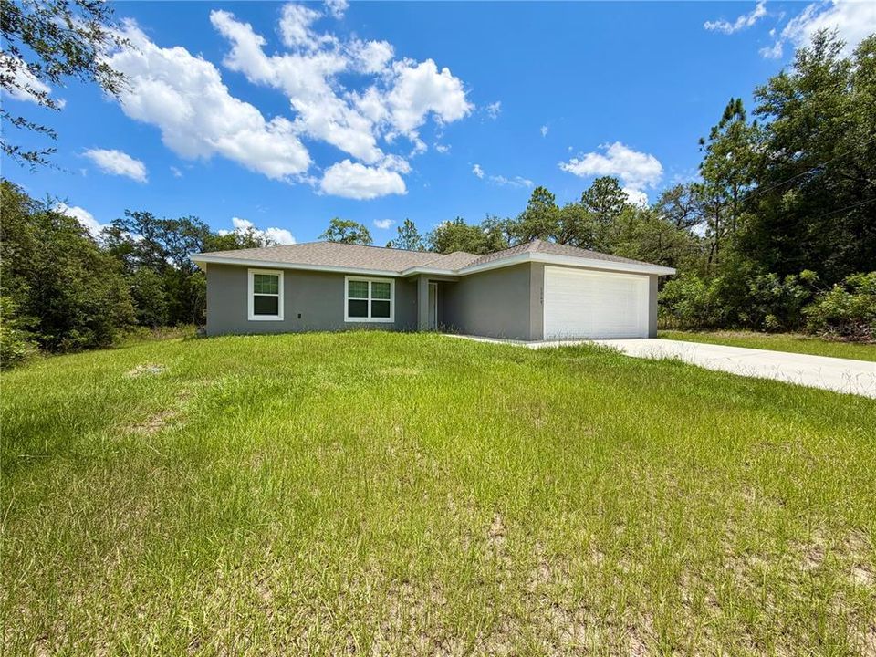 For Sale: $249,900 (3 beds, 2 baths, 1381 Square Feet)