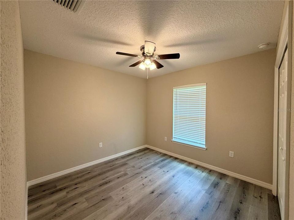 For Sale: $249,900 (3 beds, 2 baths, 1381 Square Feet)