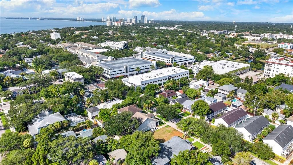合同活跃: $950,000 (0.15 acres)