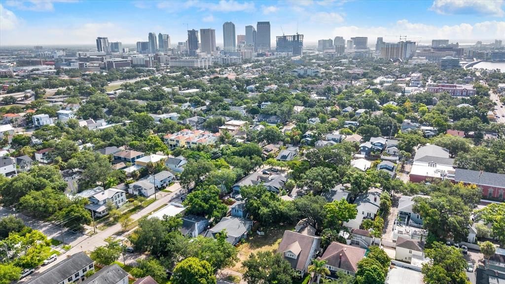 合同活跃: $950,000 (0.15 acres)