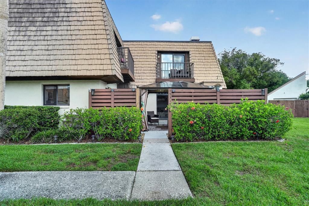 For Rent: $2,200 (2 beds, 2 baths, 1312 Square Feet)