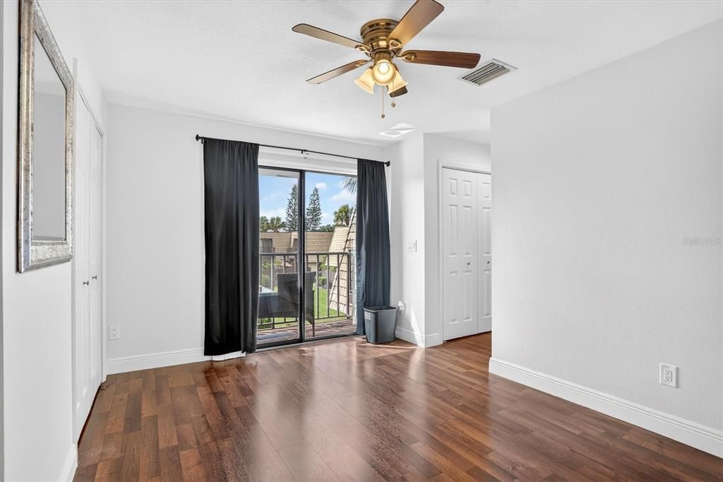 For Rent: $2,200 (2 beds, 2 baths, 1312 Square Feet)