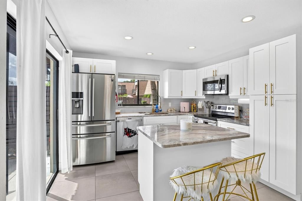 For Rent: $2,200 (2 beds, 2 baths, 1312 Square Feet)