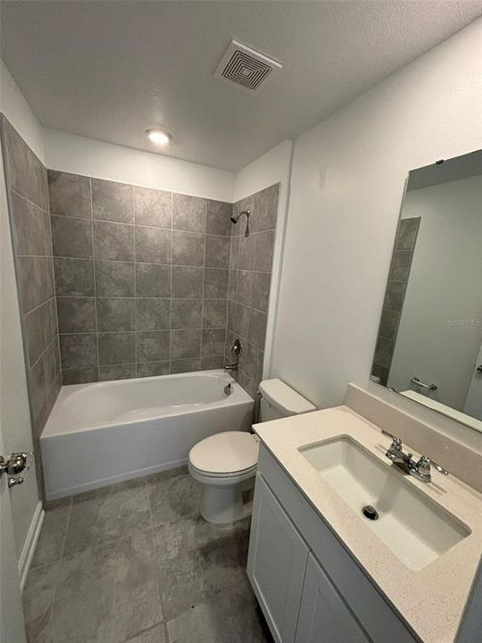 For Rent: $2,300 (3 beds, 2 baths, 1580 Square Feet)