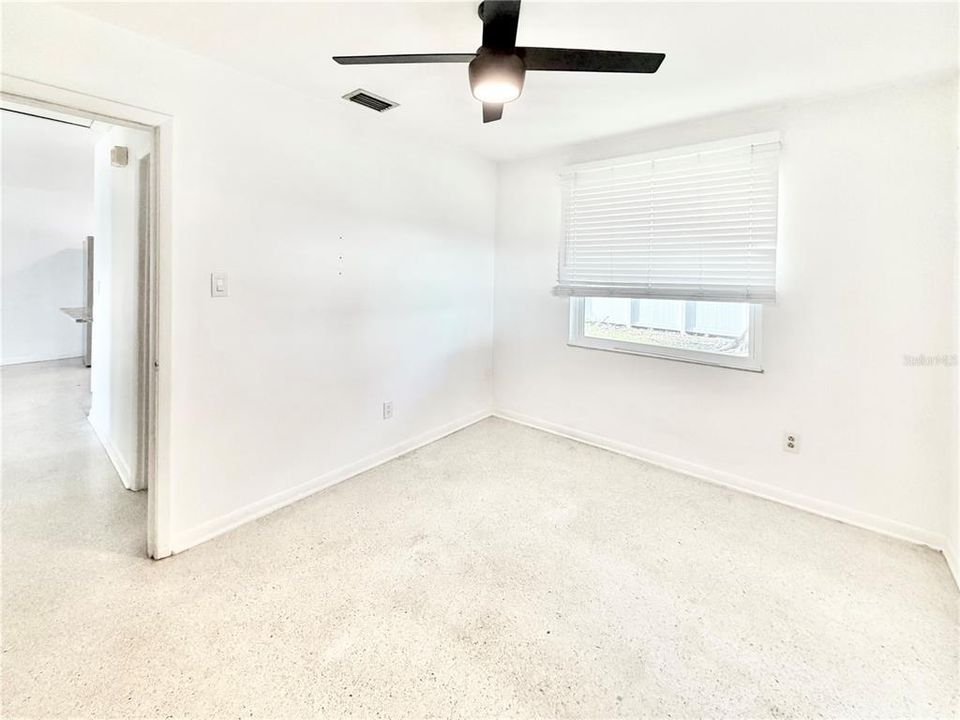 For Rent: $1,795 (2 beds, 1 baths, 808 Square Feet)