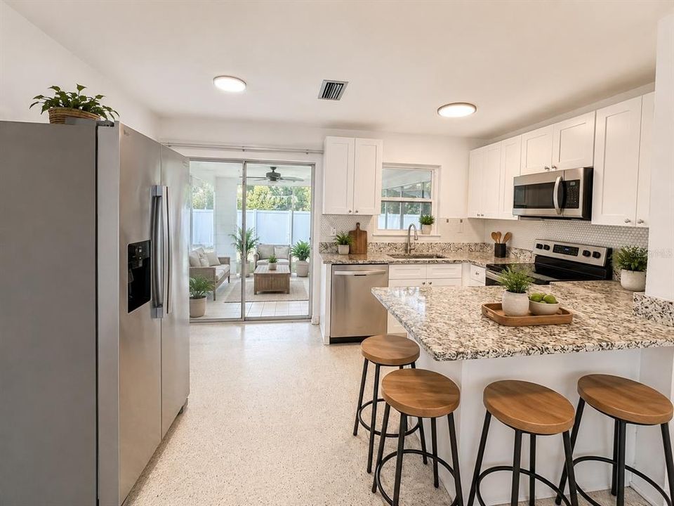 For Rent: $1,795 (2 beds, 1 baths, 808 Square Feet)