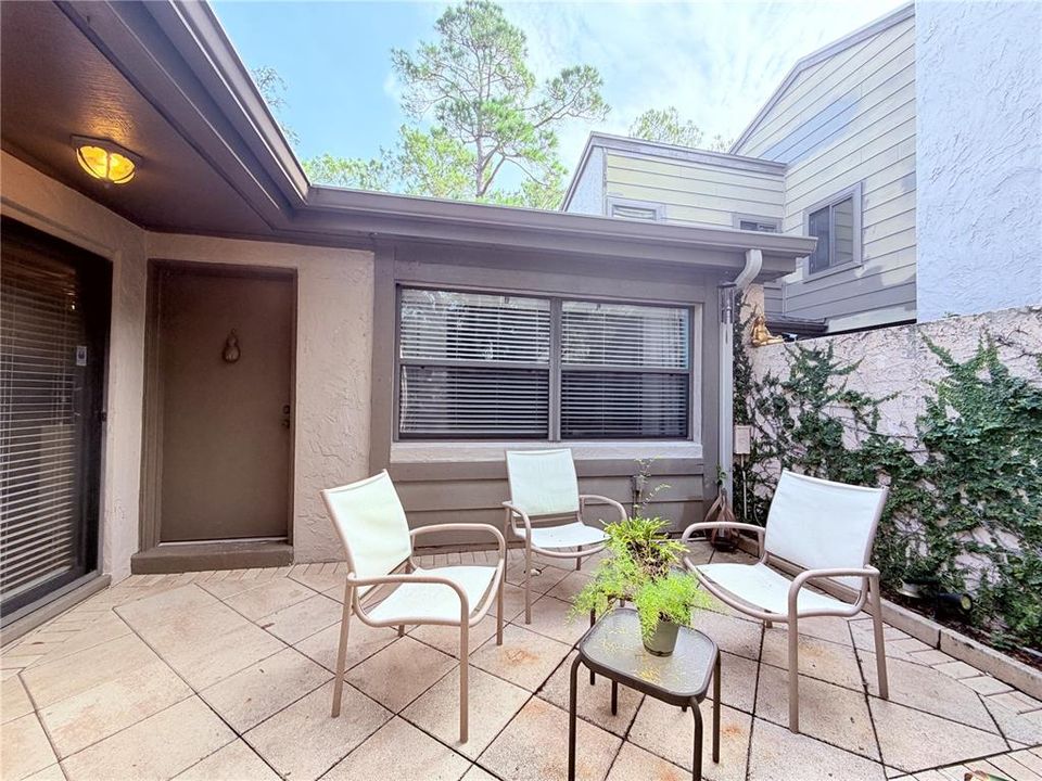 En Venta: $266,000 (2 camas, 2 baños, 1179 Pies cuadrados)