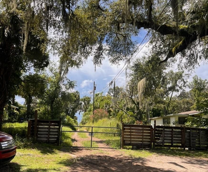 For Sale: $350,000 (3 beds, 2 baths, 1340 Square Feet)