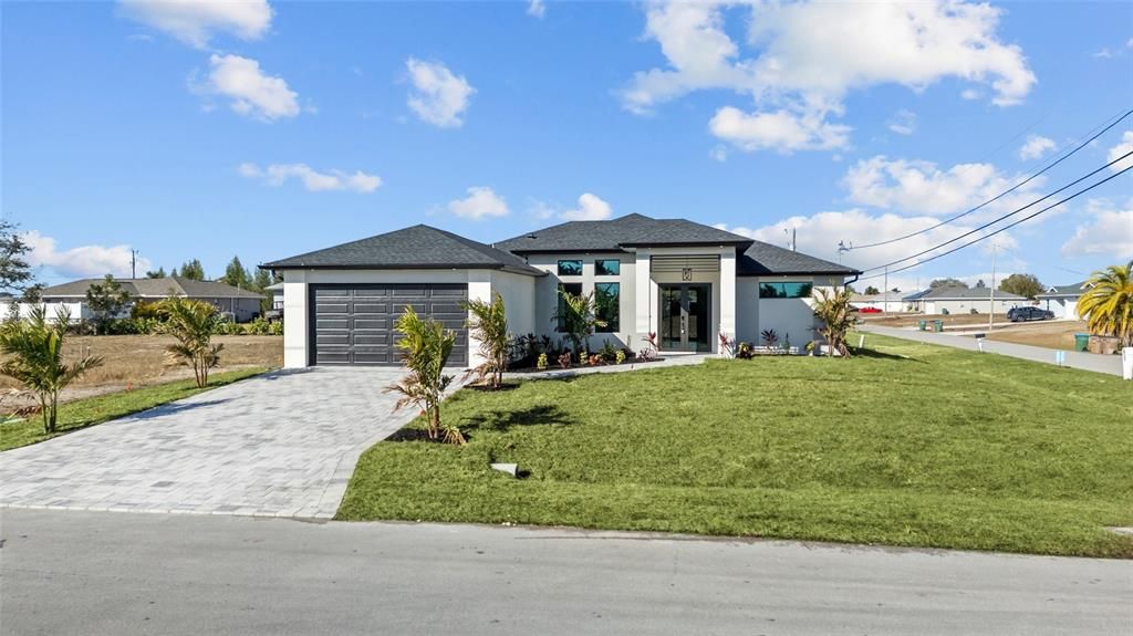En Venta: $435,000 (3 camas, 3 baños, 1734 Pies cuadrados)