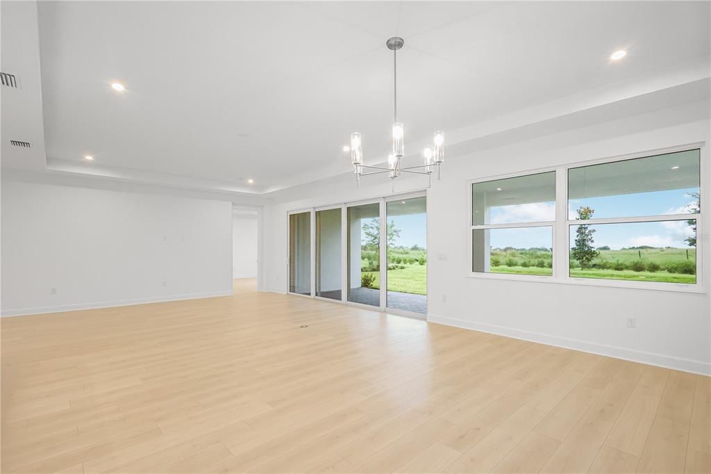 На продажу: $739,990 (3 спален, 3 ванн, 2776 Квадратных фут)