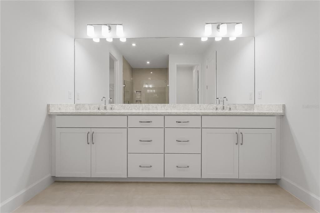 На продажу: $739,990 (3 спален, 3 ванн, 2776 Квадратных фут)