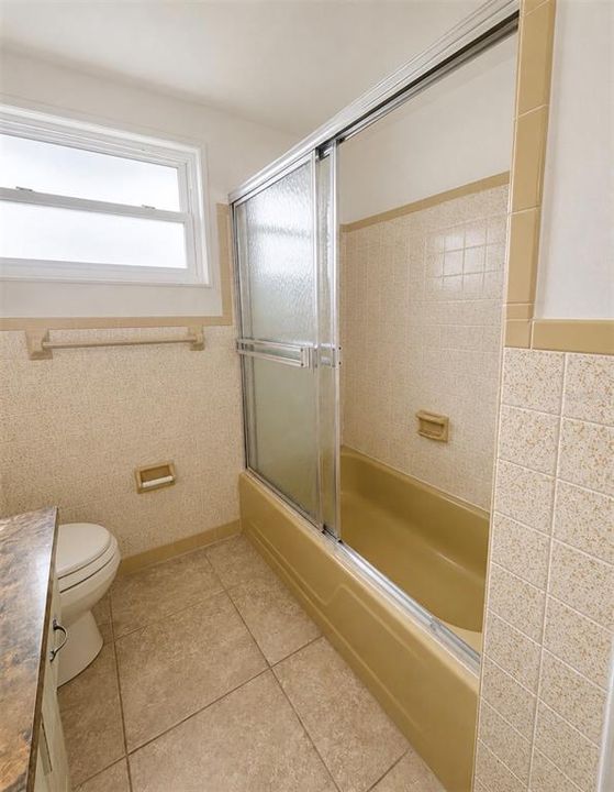 For Sale: $237,500 (2 beds, 2 baths, 1400 Square Feet)