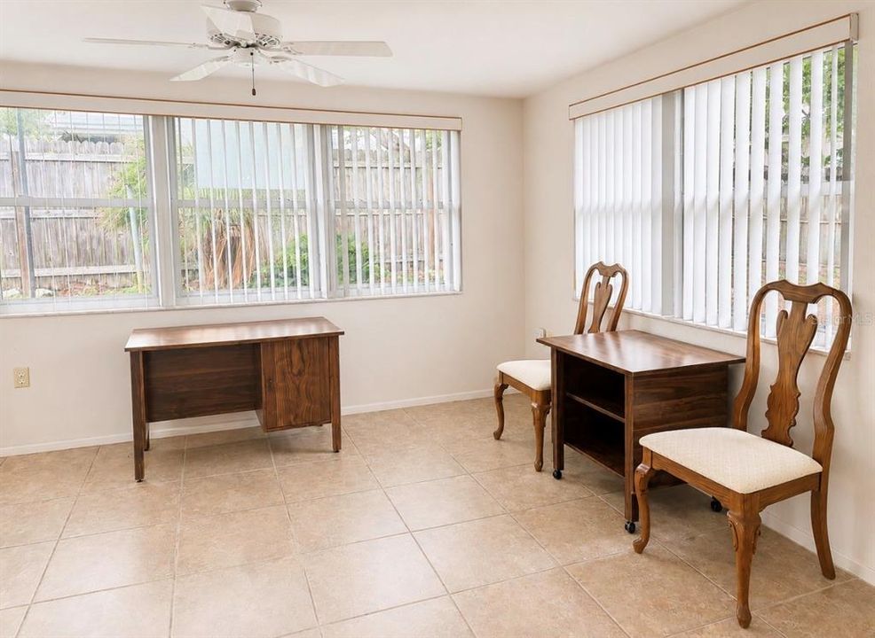 For Sale: $237,500 (2 beds, 2 baths, 1400 Square Feet)