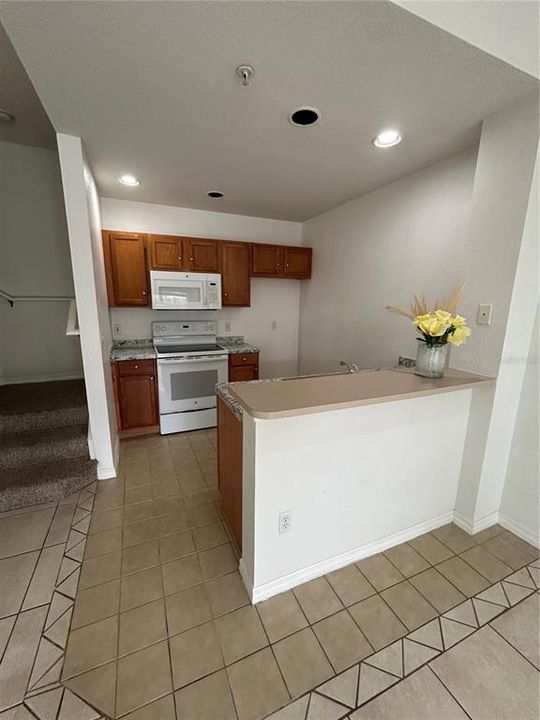 For Sale: $205,000 (3 beds, 2 baths, 1296 Square Feet)