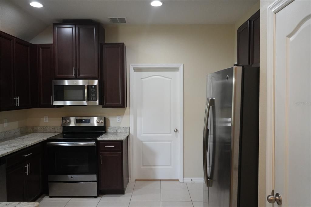 For Sale: $315,000 (3 beds, 2 baths, 1860 Square Feet)