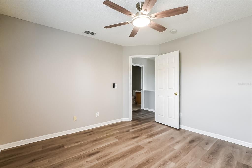 For Sale: $439,900 (3 beds, 2 baths, 2149 Square Feet)