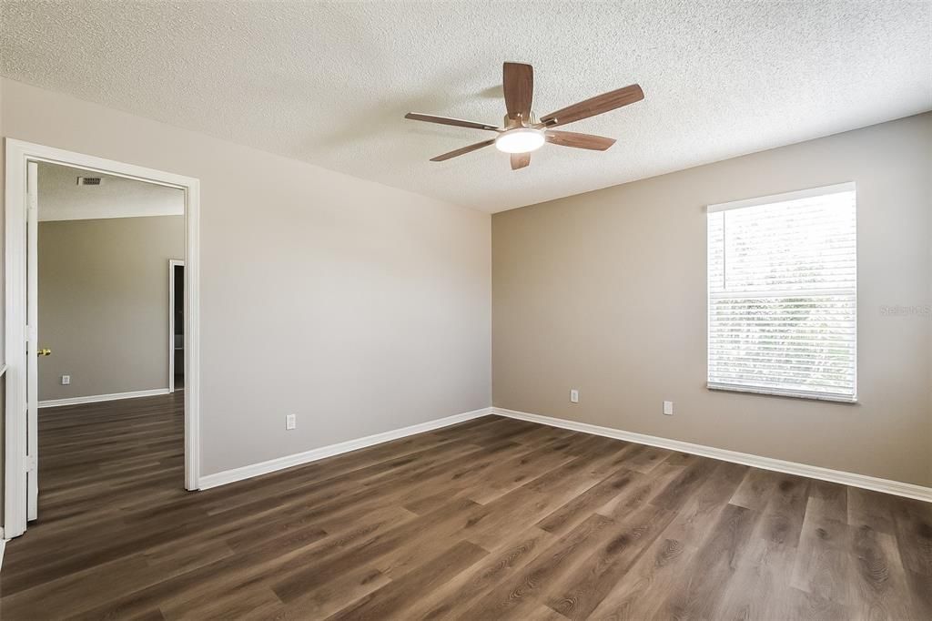 For Sale: $439,900 (3 beds, 2 baths, 2149 Square Feet)