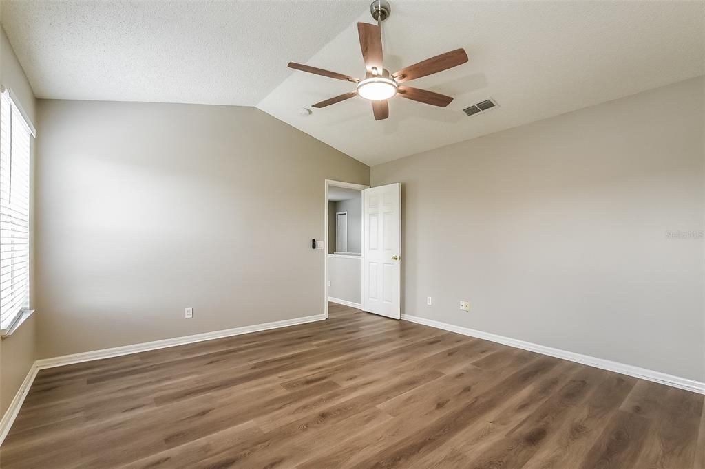 For Sale: $439,900 (3 beds, 2 baths, 2149 Square Feet)