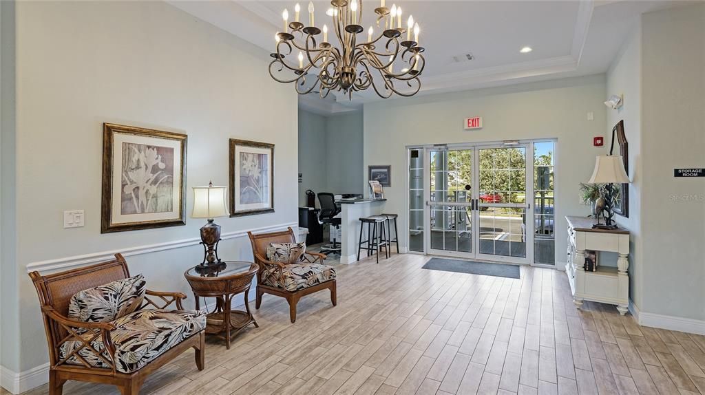 For Sale: $325,000 (2 beds, 2 baths, 1334 Square Feet)