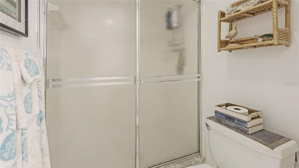 For Sale: $325,000 (2 beds, 2 baths, 1334 Square Feet)