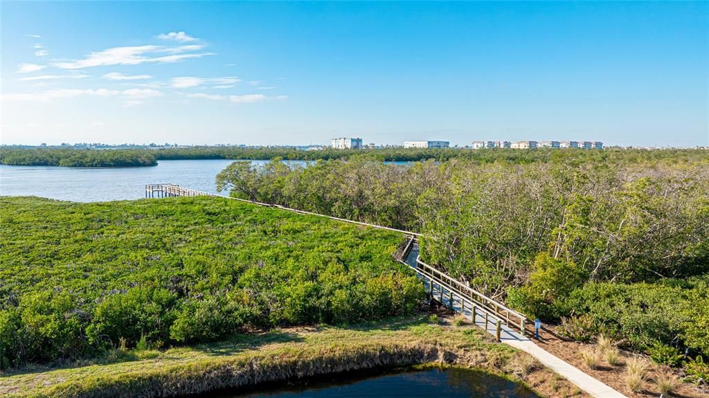 For Sale: $325,000 (2 beds, 2 baths, 1334 Square Feet)