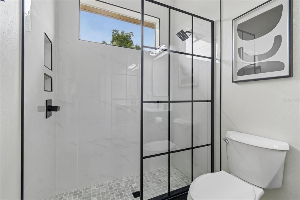 En Venta: $1,095,000 (5 camas, 4 baños, 3514 Pies cuadrados)