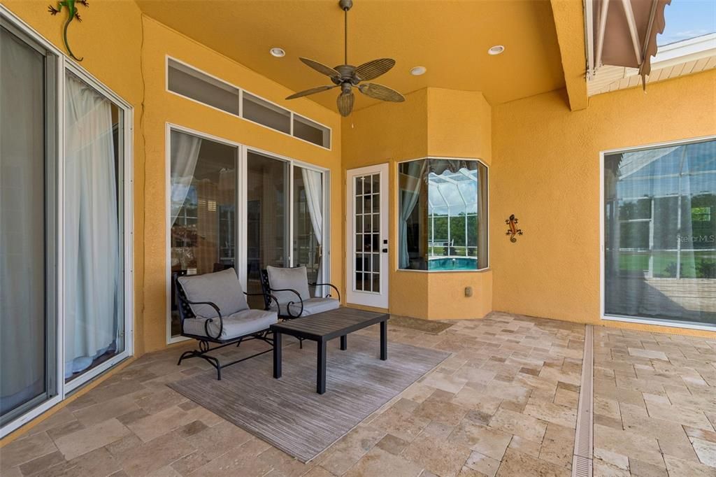 En Venta: $1,095,000 (5 camas, 4 baños, 3514 Pies cuadrados)