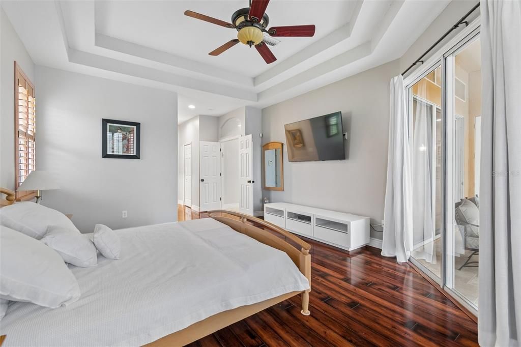 En Venta: $1,095,000 (5 camas, 4 baños, 3514 Pies cuadrados)
