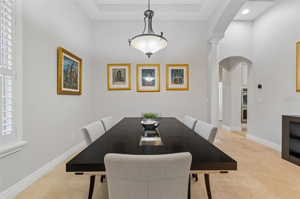 En Venta: $1,095,000 (5 camas, 4 baños, 3514 Pies cuadrados)