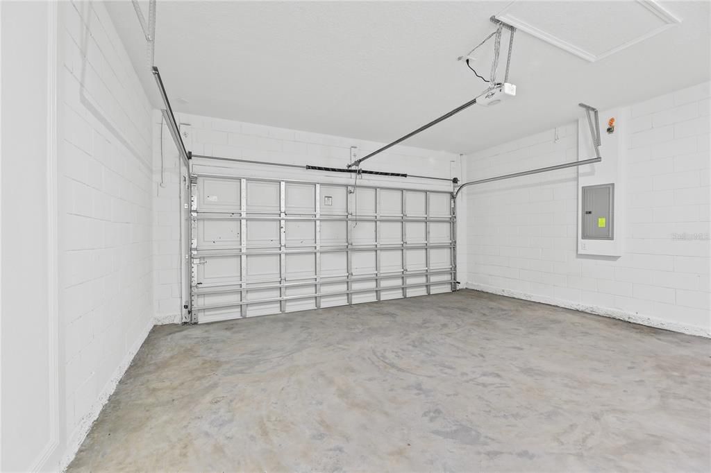 На продажу: $285,000 (4 спален, 2 ванн, 1661 Квадратных фут)
