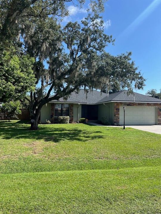 Activo con contrato: $325,000 (3 camas, 2 baños, 1730 Pies cuadrados)