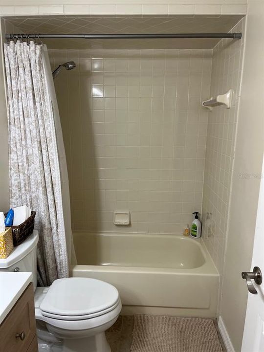 Activo con contrato: $325,000 (3 camas, 2 baños, 1730 Pies cuadrados)