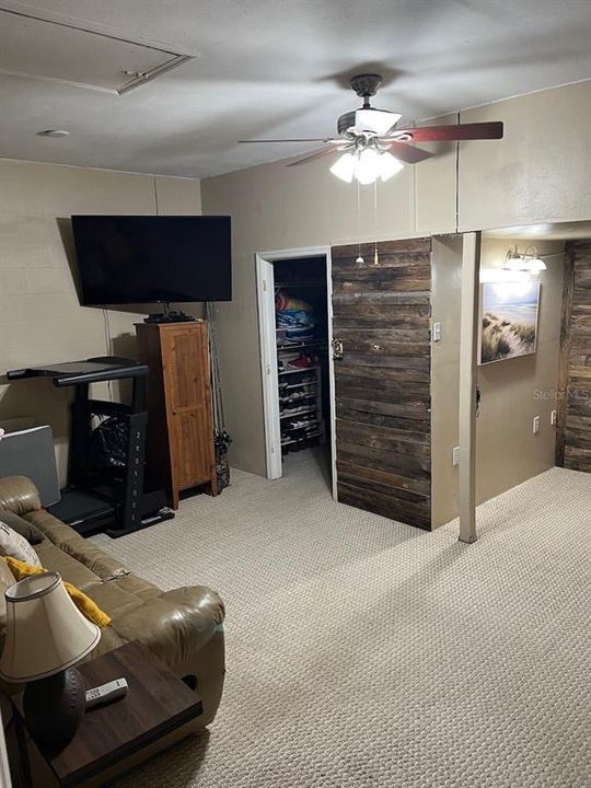 Activo con contrato: $325,000 (3 camas, 2 baños, 1730 Pies cuadrados)