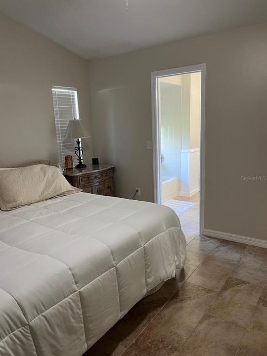 Activo con contrato: $325,000 (3 camas, 2 baños, 1730 Pies cuadrados)