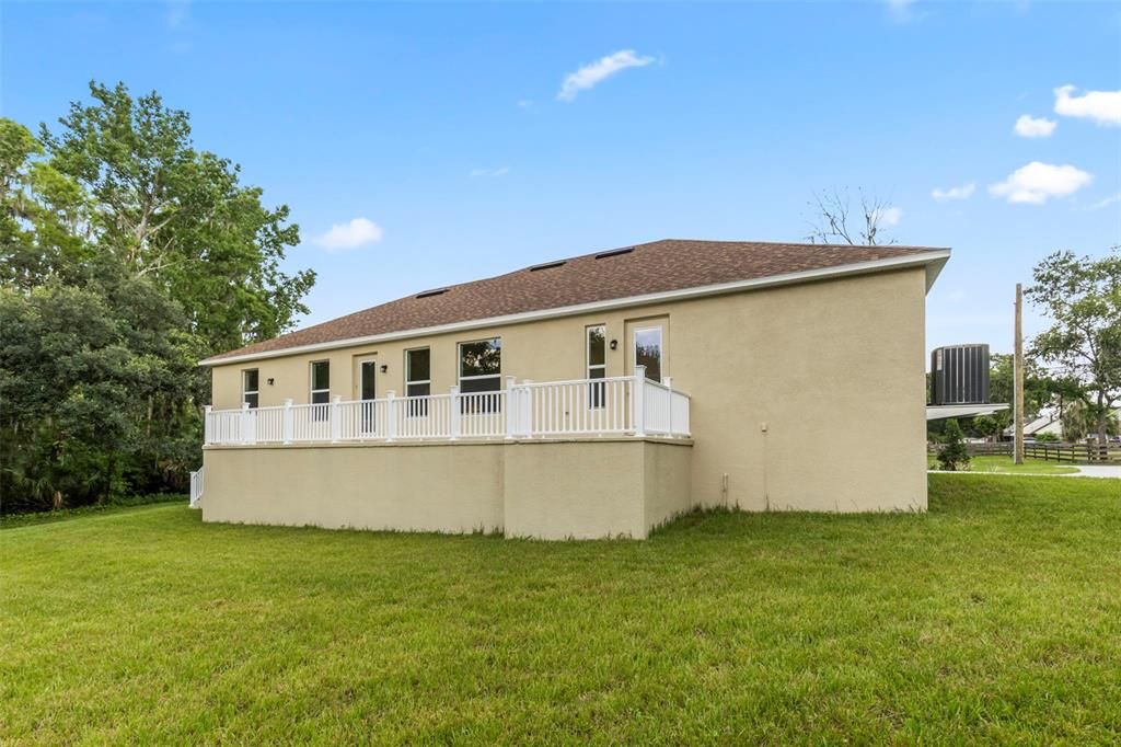 En Venta: $715,000 (4 camas, 3 baños, 2000 Pies cuadrados)