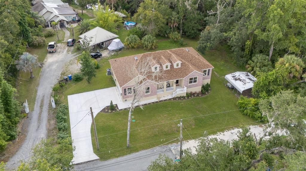 En Venta: $715,000 (4 camas, 3 baños, 2000 Pies cuadrados)